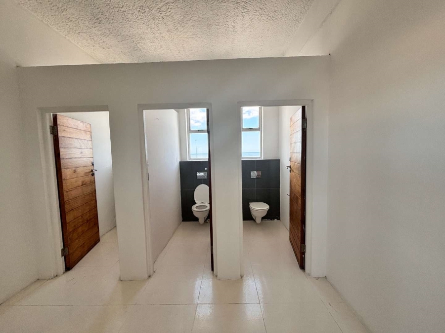 To Let commercial Property for Rent in Paarden Eiland Western Cape